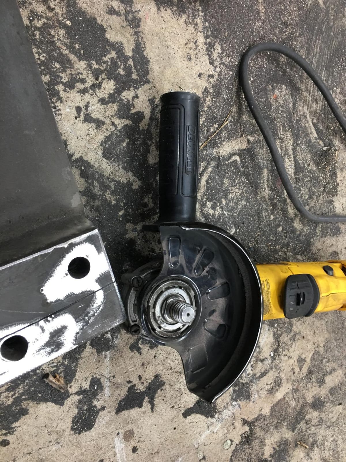 DEWALT Angle Grinder, 4.5 Inch, 11 Amp, 11,000 rpm, With Paddle Switch, Ergonomic Compact Design Grinder Tool (DWE402) customer photo 1
