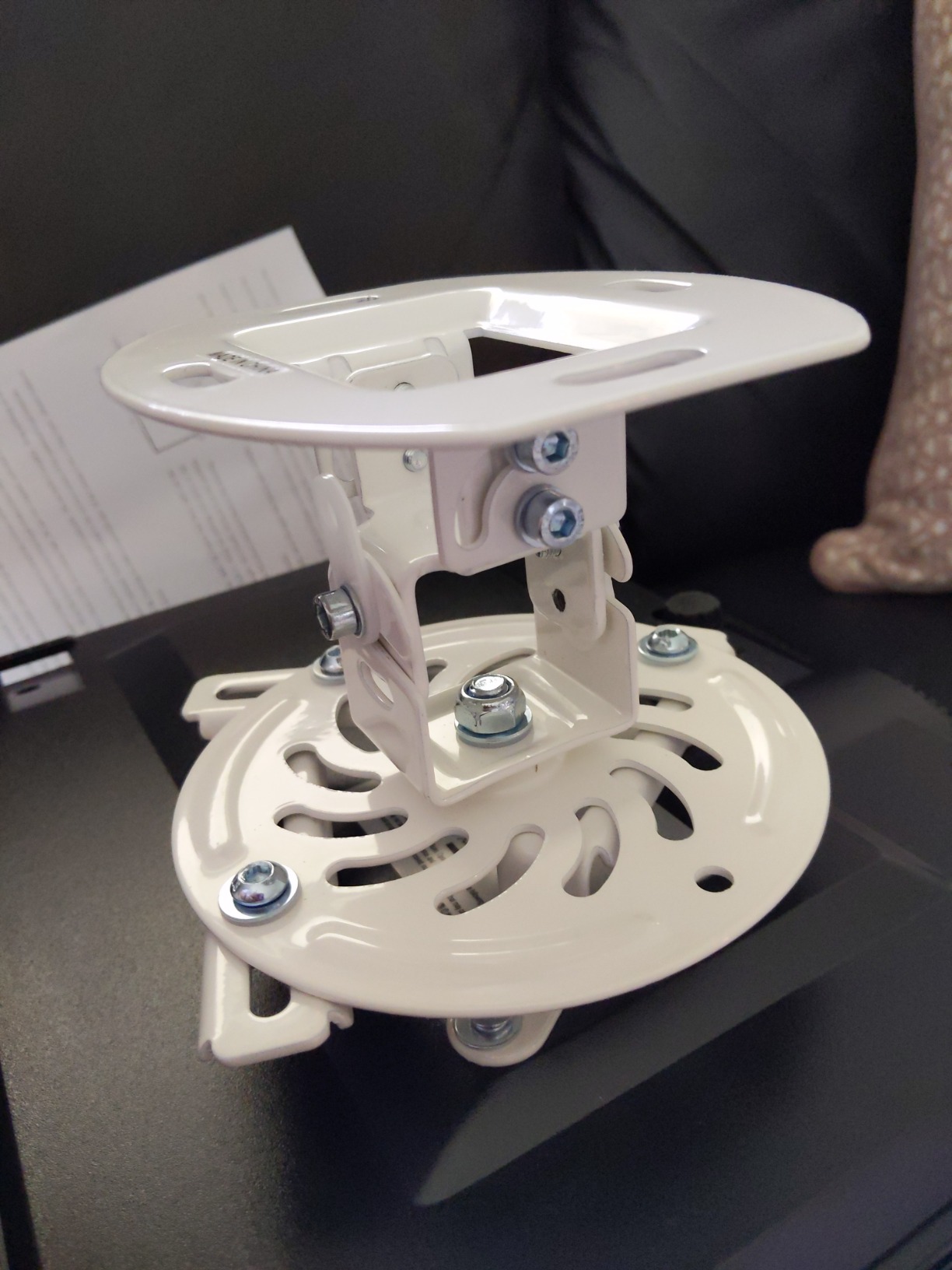 VIVO Black Adjustable Ceiling Projector Mount, MOUNT-VP01B customer photo 2
