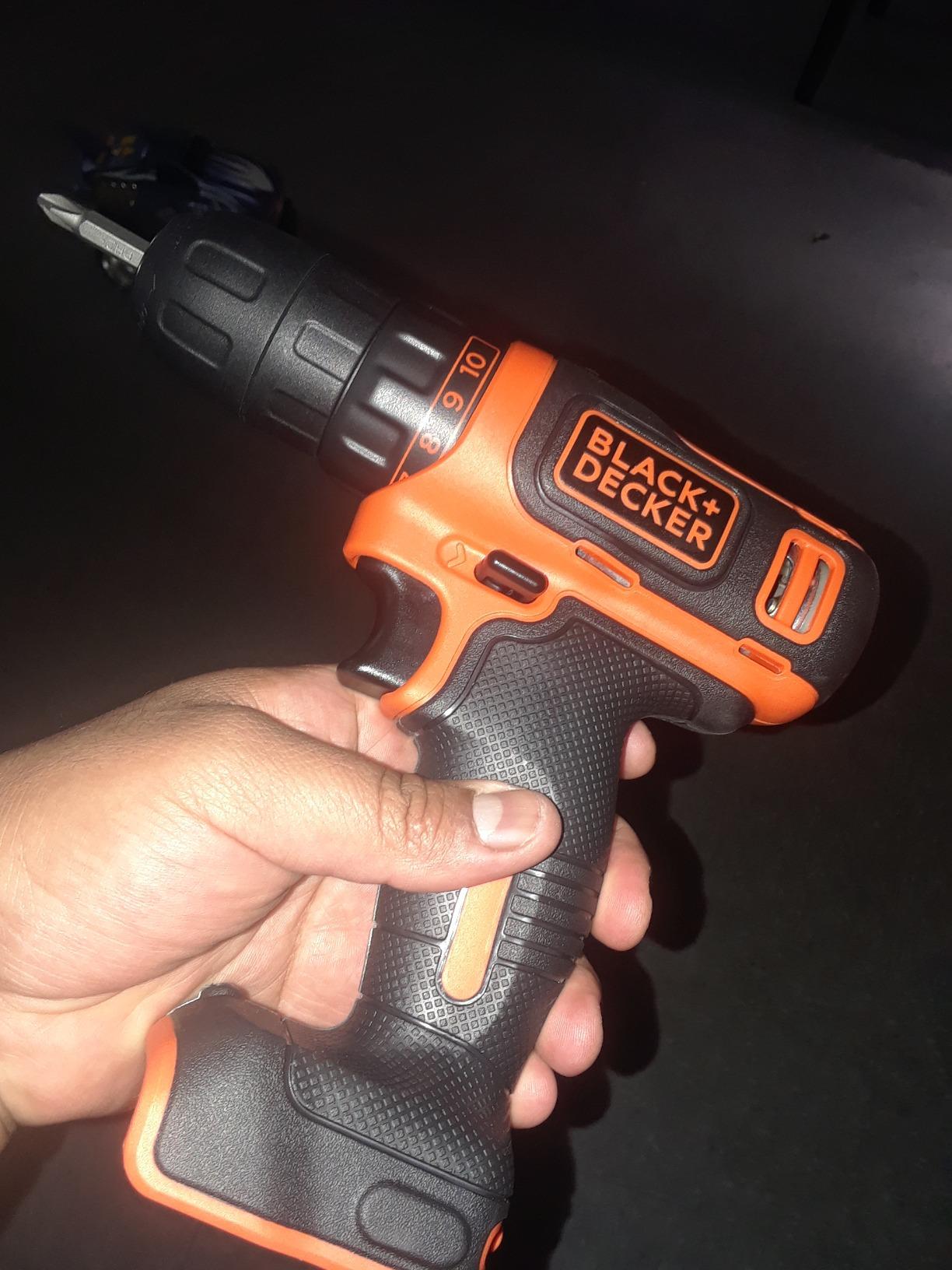 BLACK+DECKER 12V MAX Cordless Drill/Driver, Battery and Charger Included (BDCDD12C) customer photo 1