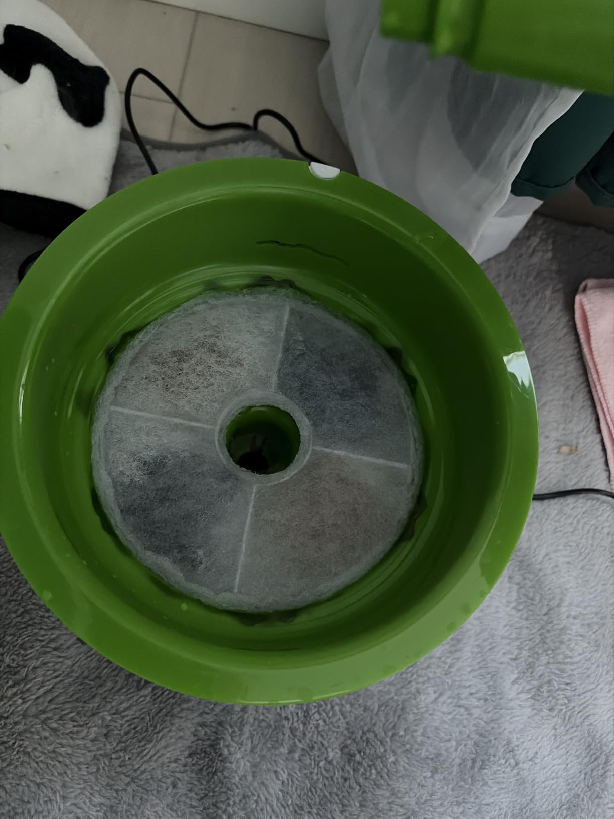Catit Flower Fountain with Triple Action Filter, Cat Drinking Water Fountain, 3 L, Green | Cat Drinking Water Fountain customer photo 2