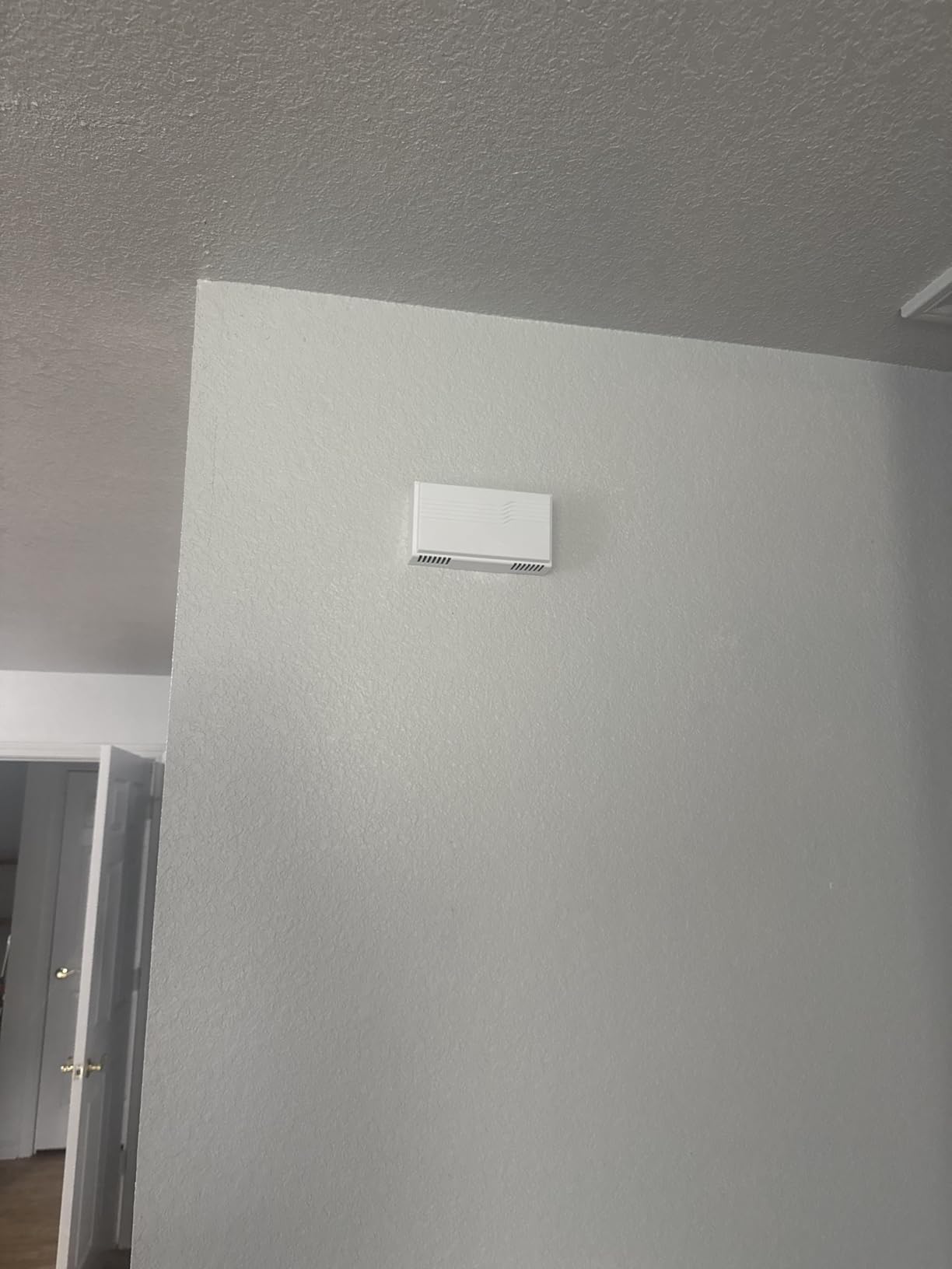 Newhouse Hardware White 2-Note Wired Mechanical Door Bell Chime CHM1 customer photo 1