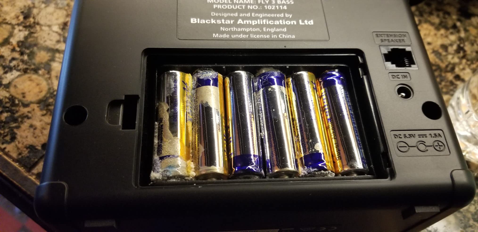 Blackstar Fly 3-3-watt 1x3 inch Compact Mini Bass Amp w/ 2 Channels and Emulated Line Out - Black customer photo 2