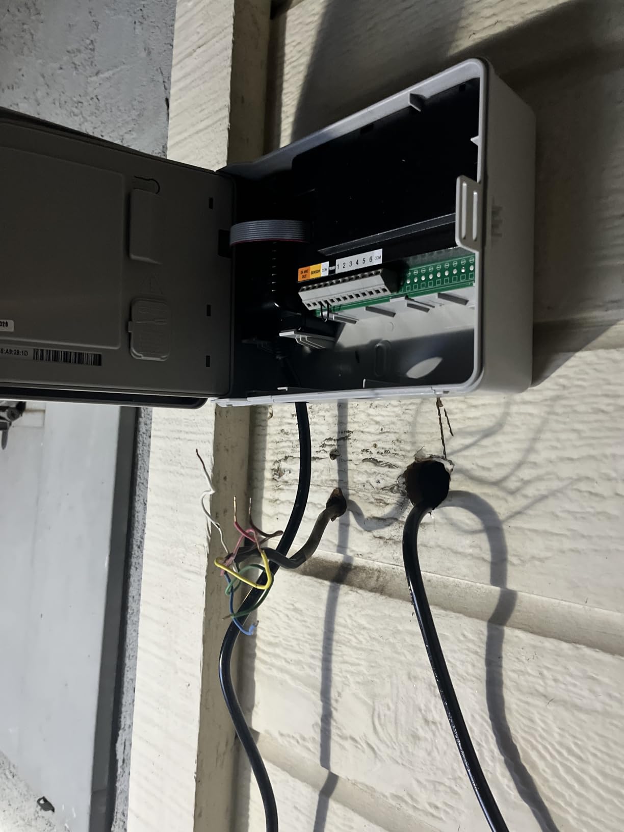 Orbit B-hyve Smart Sprinkler Controller, 6-Zone - 57946 customer photo 1