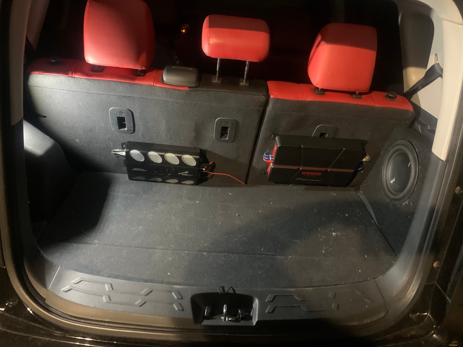 Pioneer GM-A6704 1000W Max Class AB Bridgeable 4-Channel Car Amplifier | High-/Low-Pass Filters customer photo 2