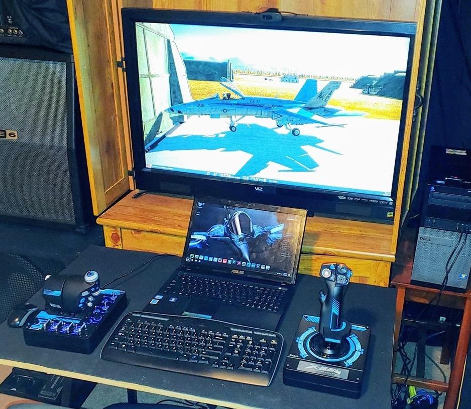 Logitech G Pro Flight X56 Rhino HOTAS customer photo 2