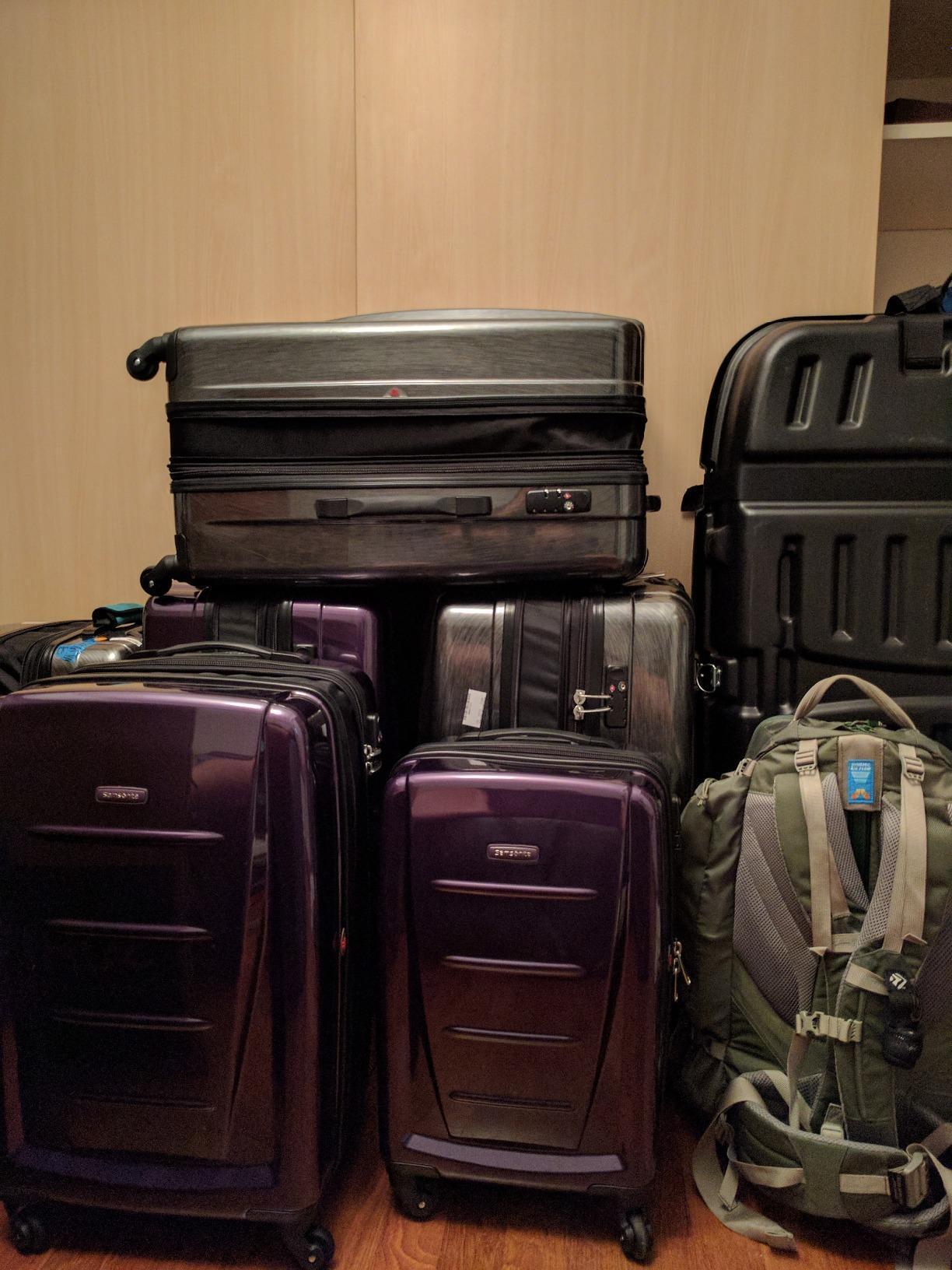 Samsonite Winfield 2 Hardside Expandable Luggage with Spinner Wheels, Brushed Anthracite, Checked-Large 28-Inch customer photo 1