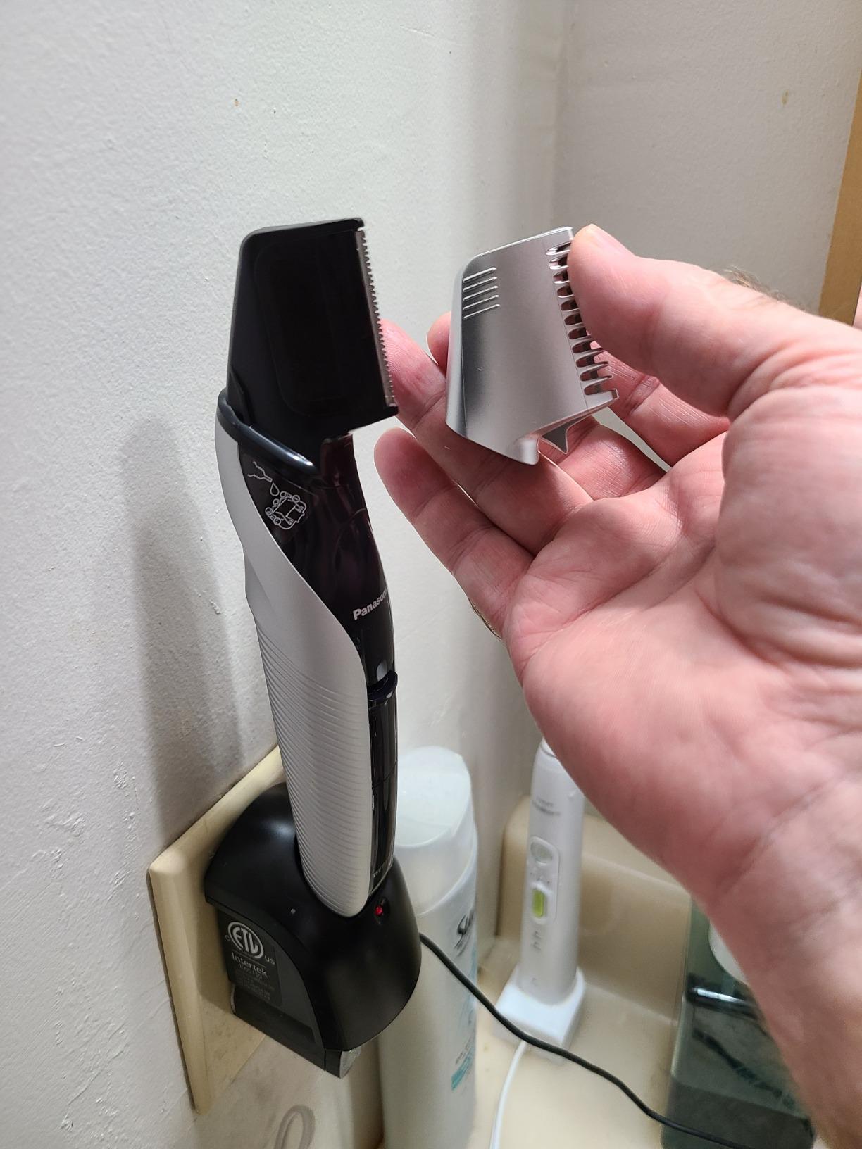 Panasonic Electric Body Trimmer for Men, Cordless Washable Wet Dry Groomer with 3 Comb Attachments, Black ER-GK60-S customer photo 2