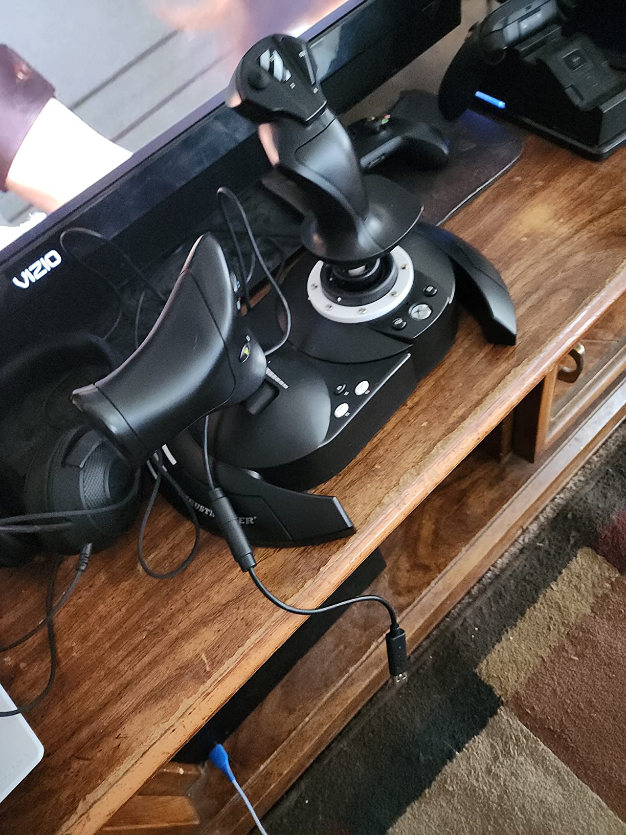Thrustmaster T-Flight Hotas One Flight Stick & Throttle - XBOX & PC customer photo 1