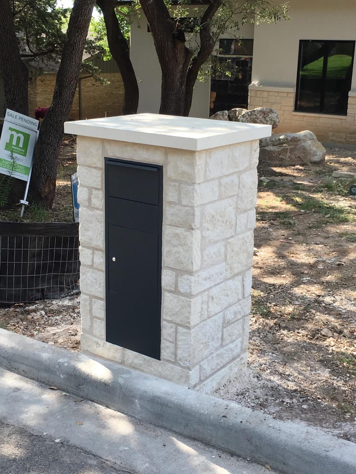 winbest Large Steel Freestanding Floor Parcel Lockable Drop Slot Mail Box customer photo 1
