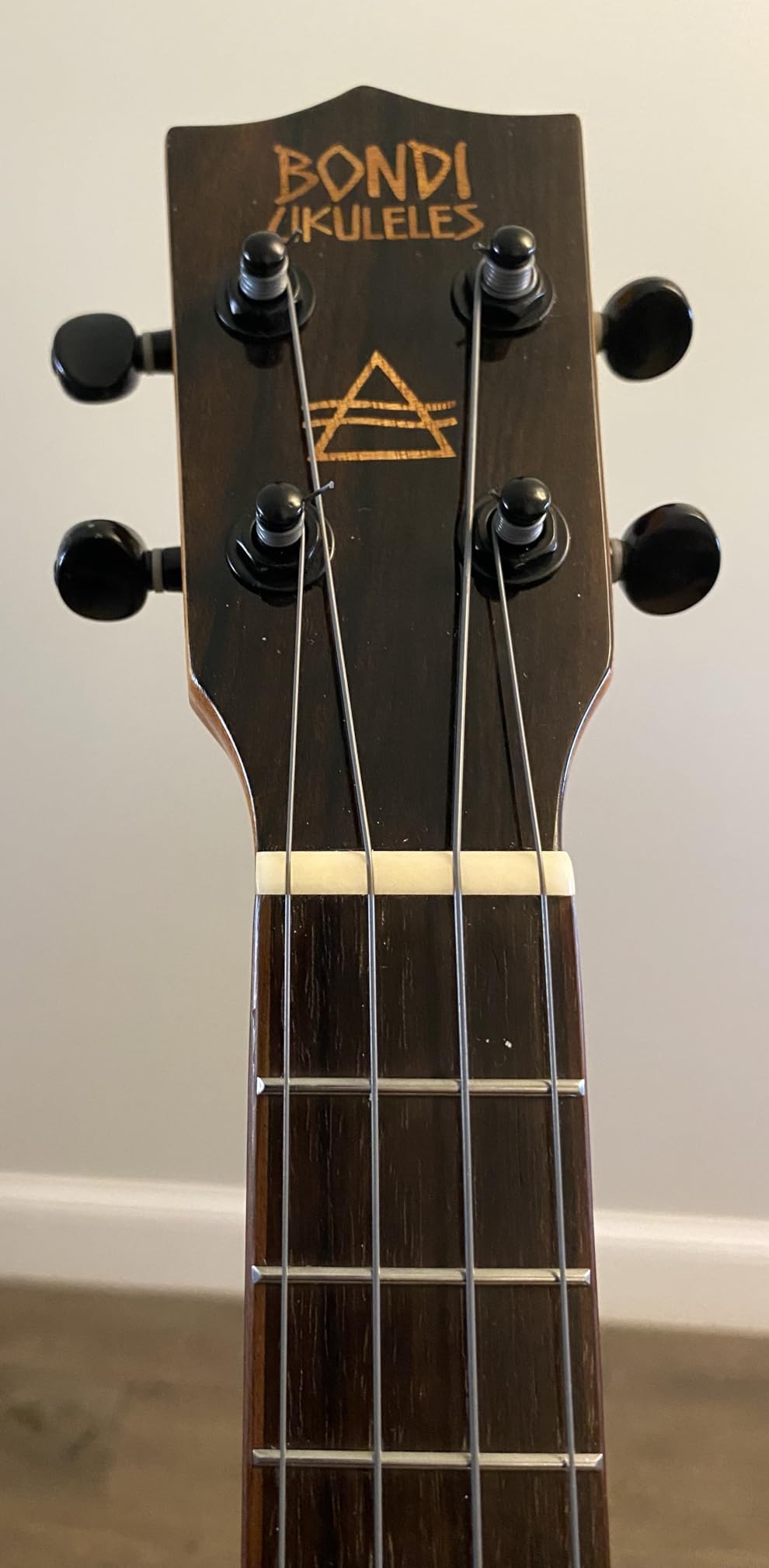Martin Premium Polygut Ukulele Strings M625, Tenor-Gauge Graphite Gray Ukulele Strings customer photo 2