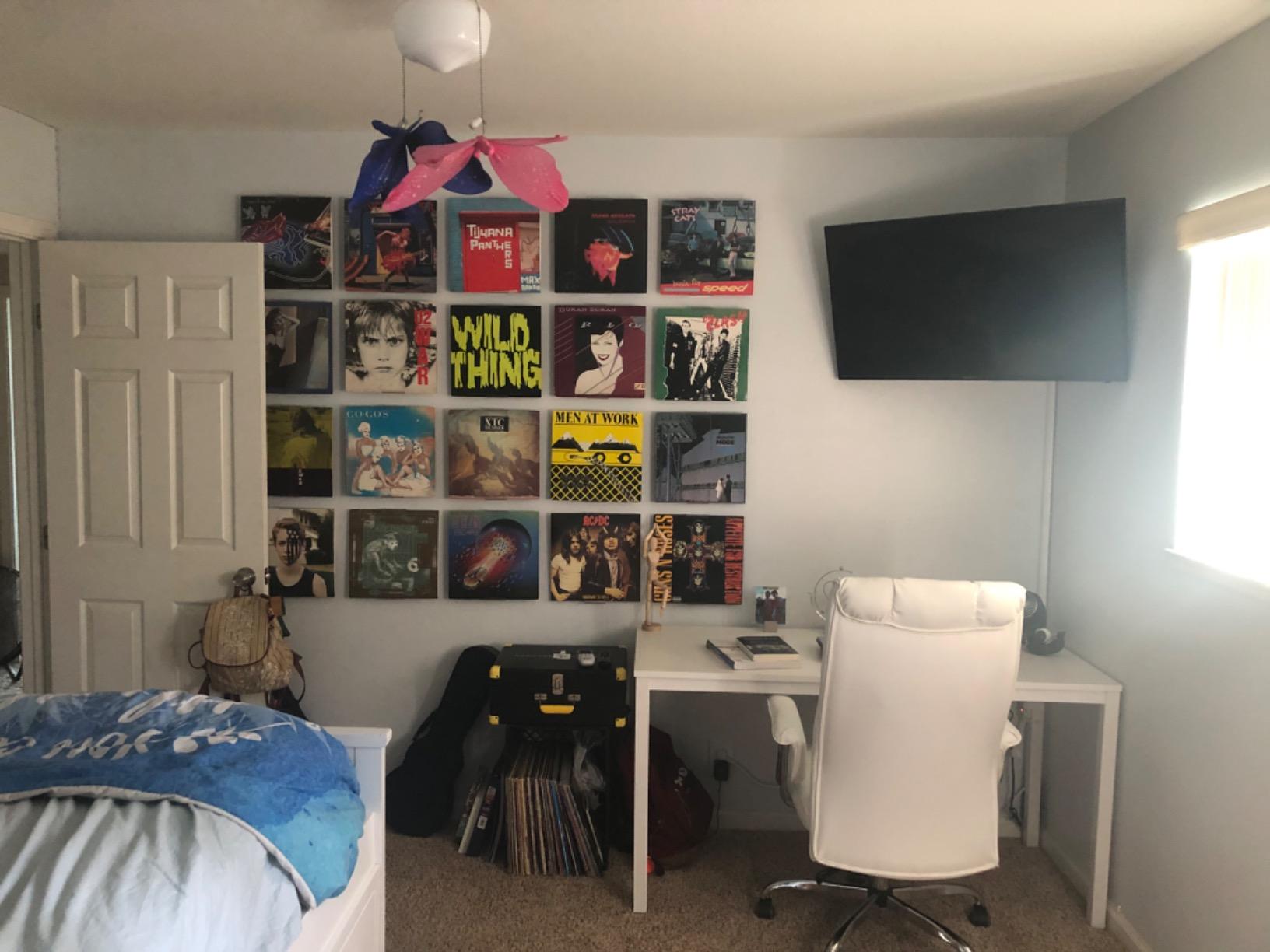 CollectorMount™ Vinyl Record Frame Wall Mount & Shelf Stand, 5 Pack customer photo 2