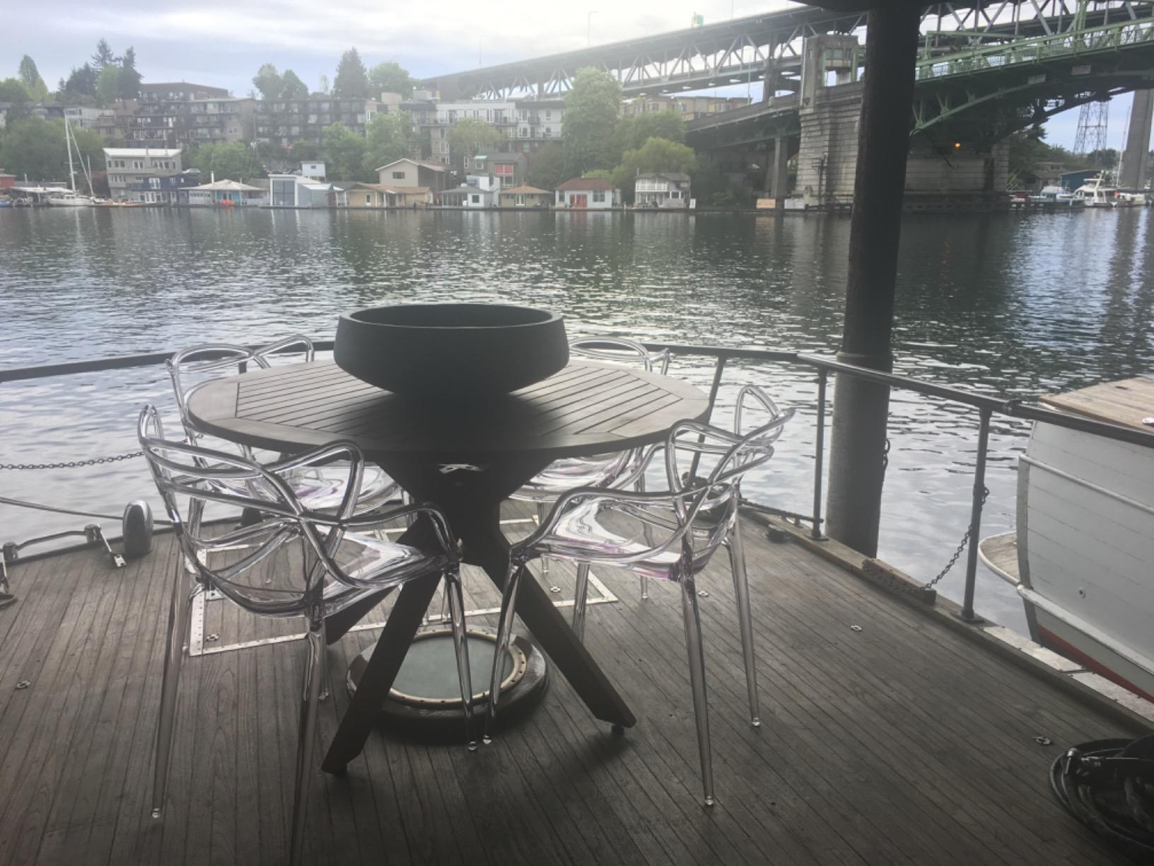 Christopher Knight Home Stamford Outdoor Acacia Wood Round Dining Table, Teak Finish customer photo 1