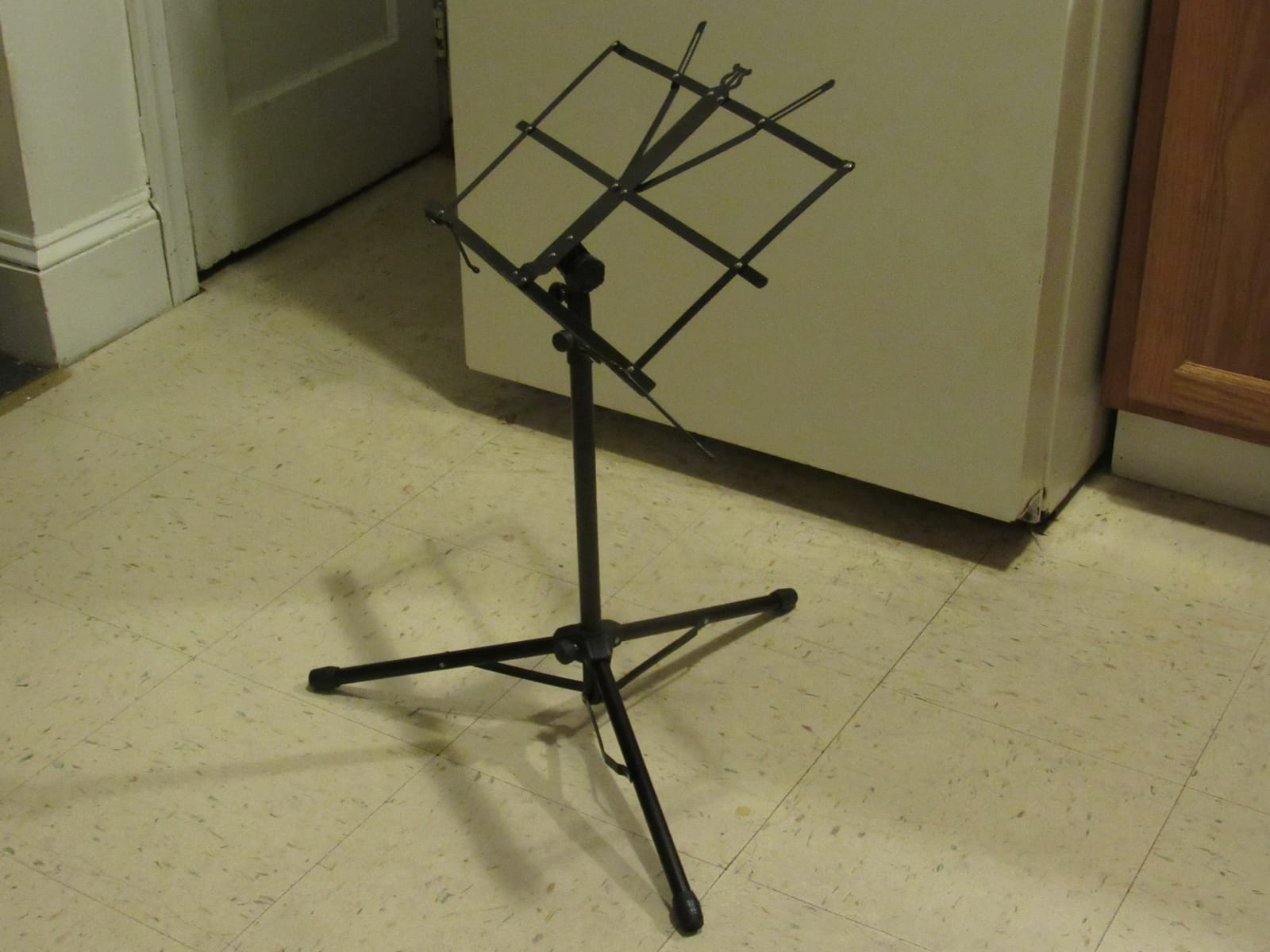 K KASONIC Music Stand, 2 in 1 Folding Sheet Music & Book Stand With Bag customer photo 1