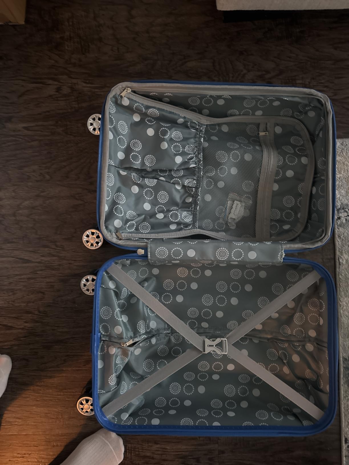 Rockland London Hardside Spinner Wheel Luggage, Carry-On 20