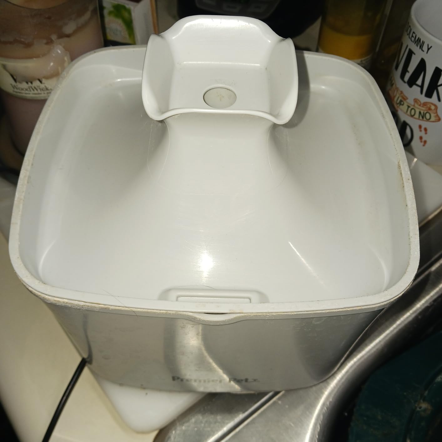 Pioneer Pet Swan Pet Drinking Fountain for Cats and Dogs - 80oz Capacity, Great for Multiple Pets – Great for Pets Who Love the Faucet - Bubbler and Bowl Dispenser Design Keeps Water Moving customer photo 1