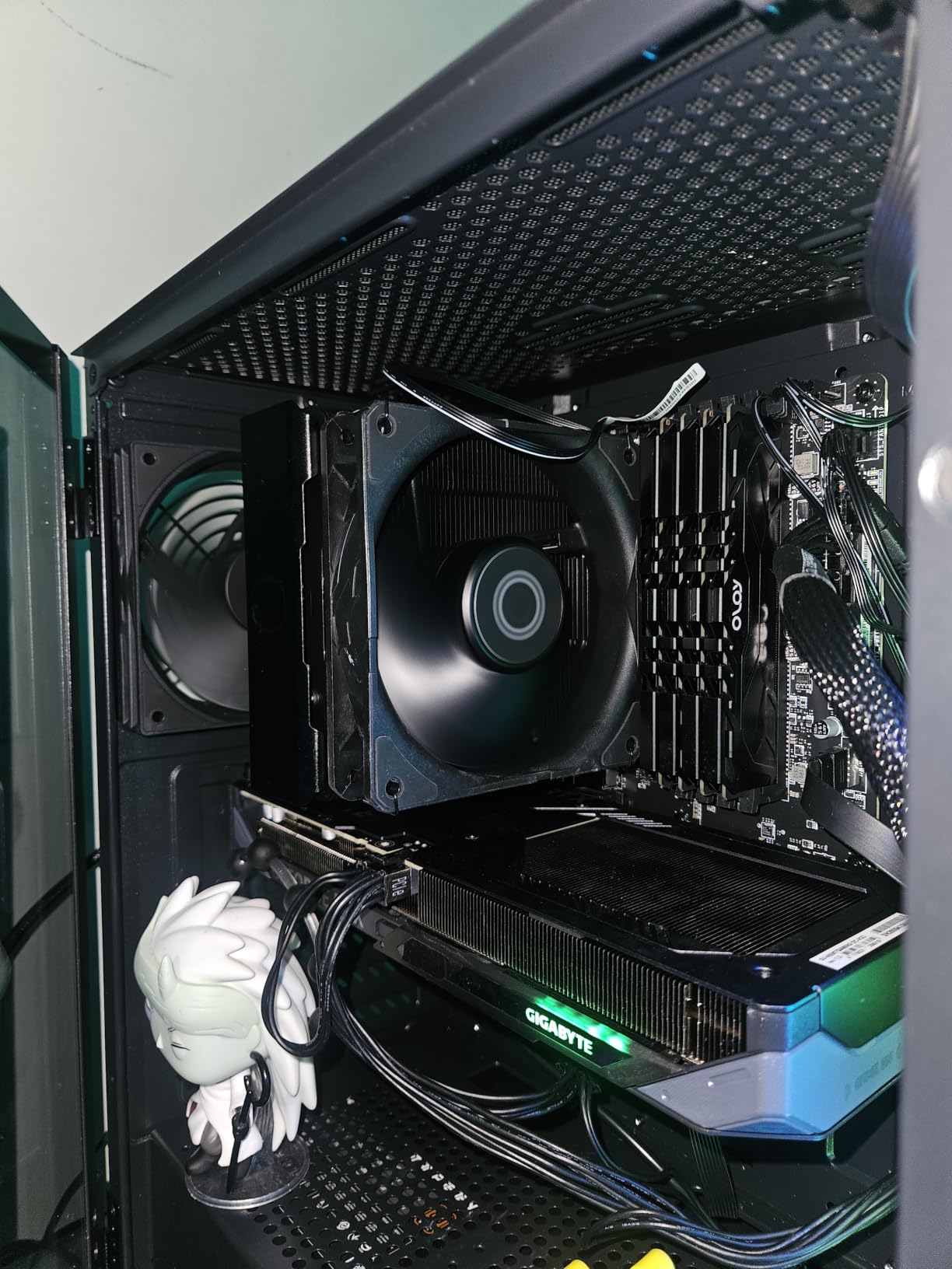 Cooler Master Hyper 212 Black CPU Air Cooler, 4 Heat Pipes, PWM Fan customer photo 2