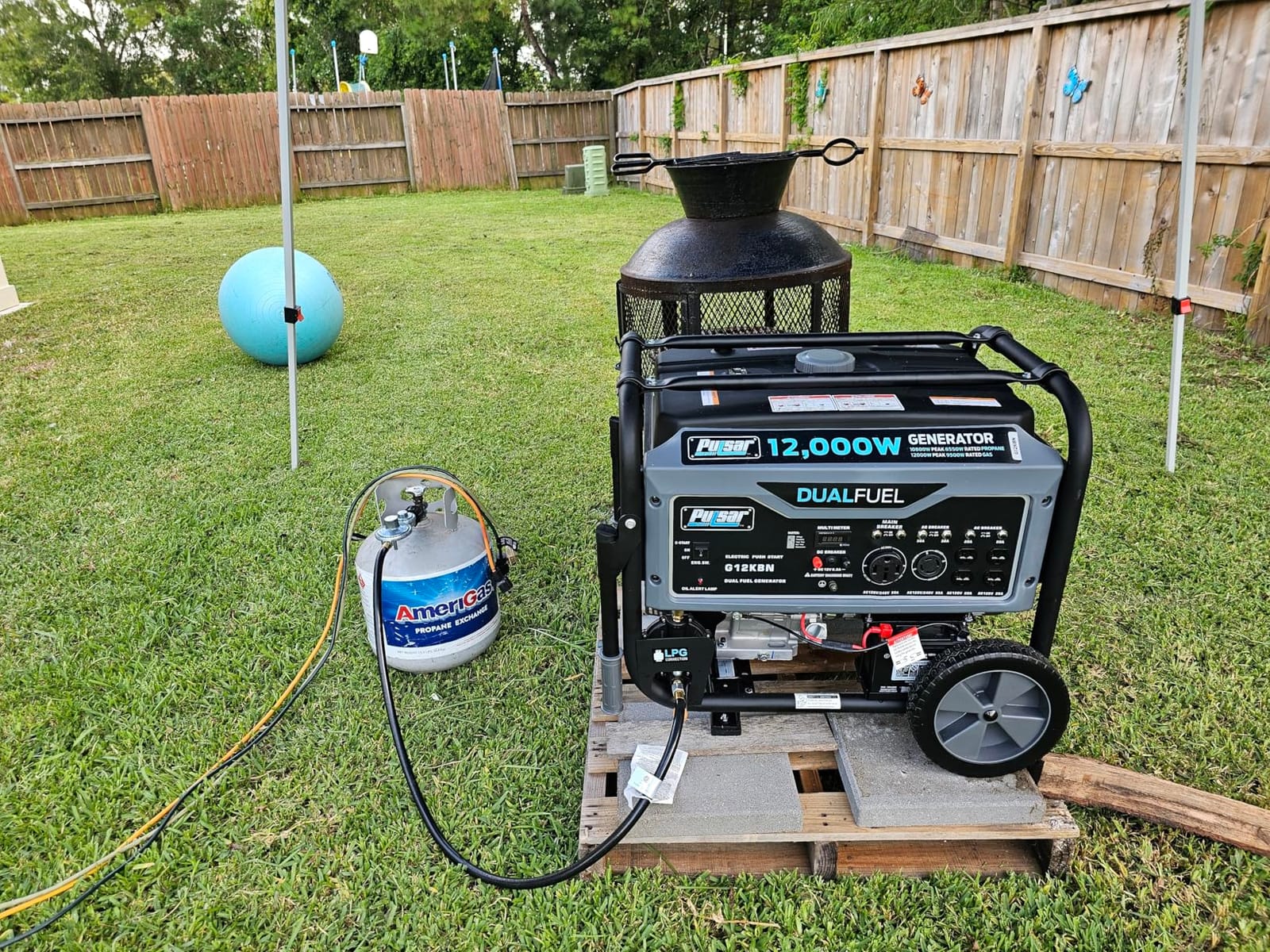 Pulsar G12KBN Heavy Duty Portable Dual Fuel Generator - 9500 Rated Watts & 12000 Peak Watts - Gas & LPG - Electric Start - Transfer Switch & RV Ready - CARB Compliant customer photo 1