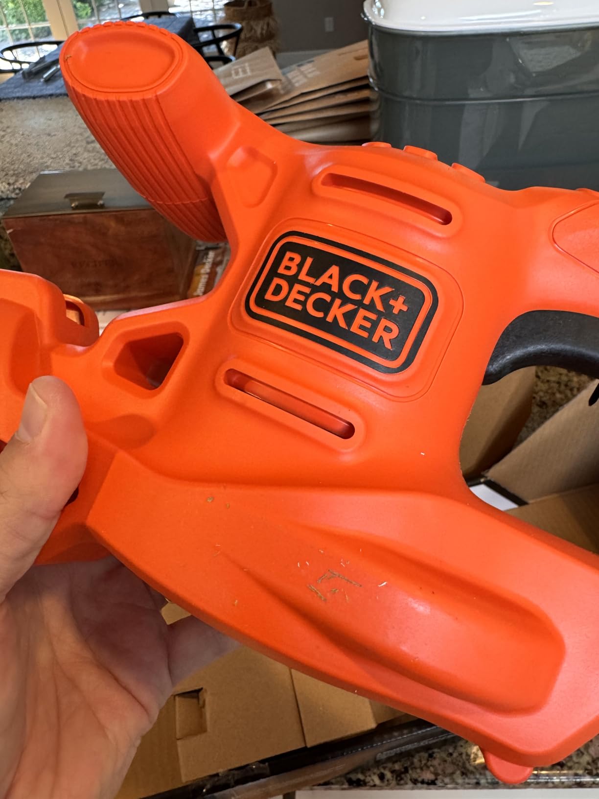 BLACK+DECKER 20V MAX Hedge Trimmer Cordless, 18 inch Blade, (1) Battery and Charger Included, Light Weight Reduced Vibration, Bush Trimmer Hedger (LHT218C1) customer photo 1