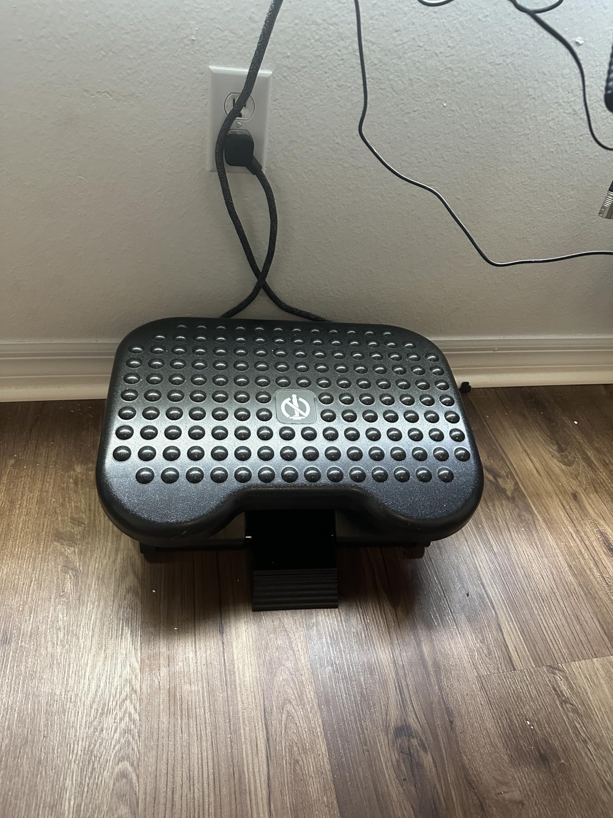 HUANUO Adjustable Foot Rest for Under Desk with Massage Surface and Tilt | 3 height positions, large non-skid platform, pre-assembled foot stool for work, study and home office, ergonomic leg support customer photo 1