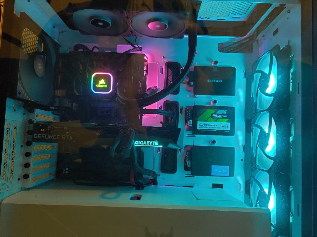ASUS TUF Gaming GT501 E-ATX Full-Tower PC Case customer photo 1