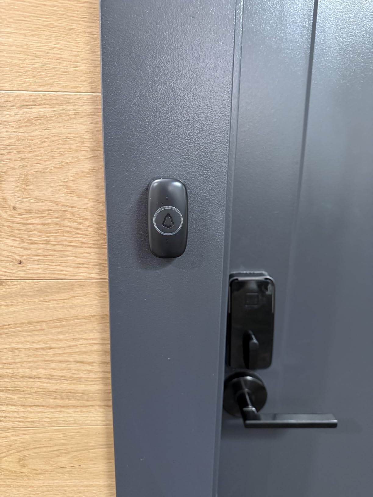 SECRUI Wireless Doorbell, Easy installation, Waterproof, Adjustable Volume, 58 Chimes, Colorful LED, 1000Ft Range, M520+F55, Black customer photo 1