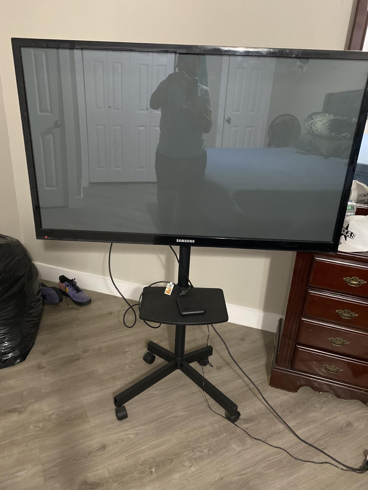 Rfiver Rolling TV Stand with Shelf for 23-65 inch TVs up to 88lbs customer photo 1