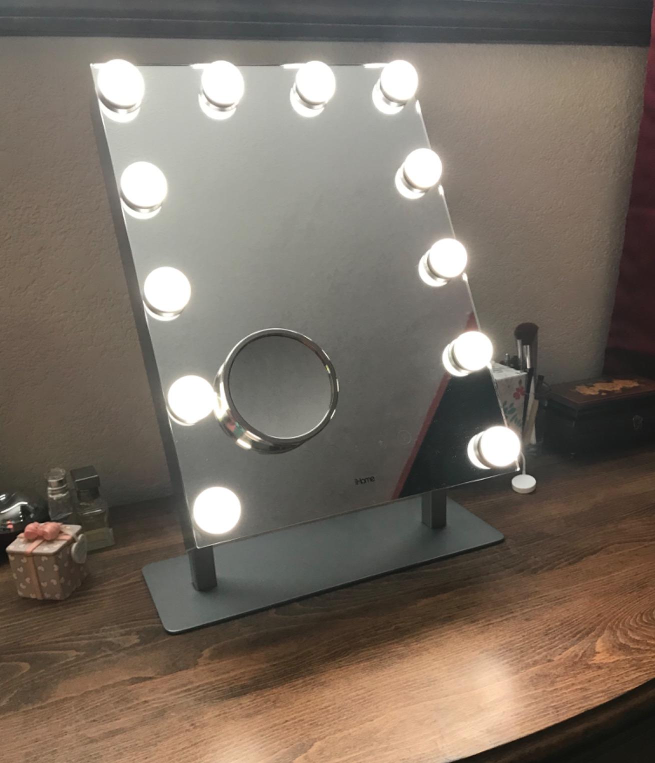 iHome Hollywood Vanity Mirror PRO with Built in Bluetooth, Voice Control, USB Input and Speaker – 16” x 12” LED Makeup Mirror with Adjustable Lights and Detachable 10x Detail Mirror customer photo 2