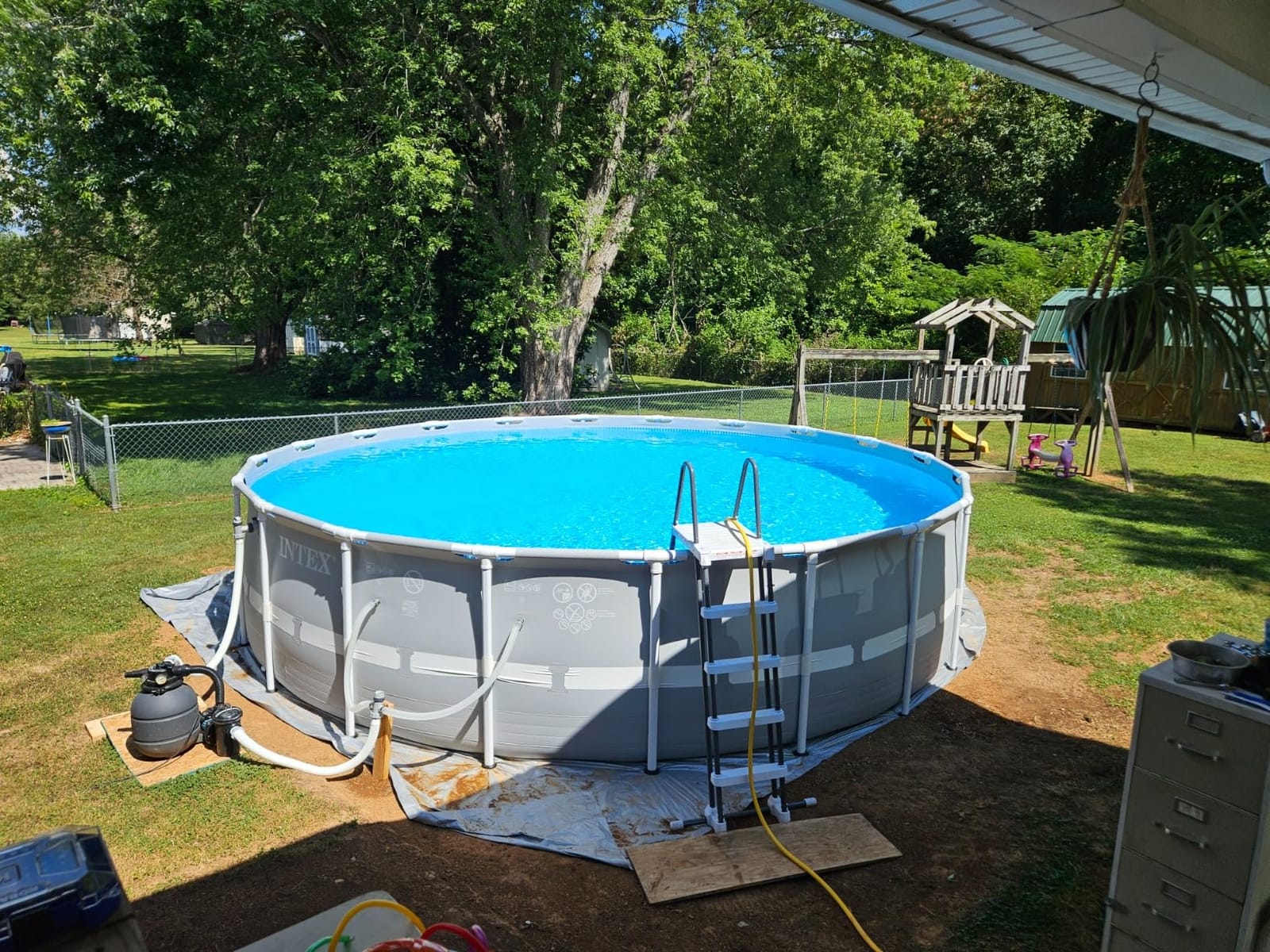 Intex 28077E Heavy Duty Deluxe Pool Ladder with Removable Steps for 52 Inch Depth Above Ground Pools customer photo 2