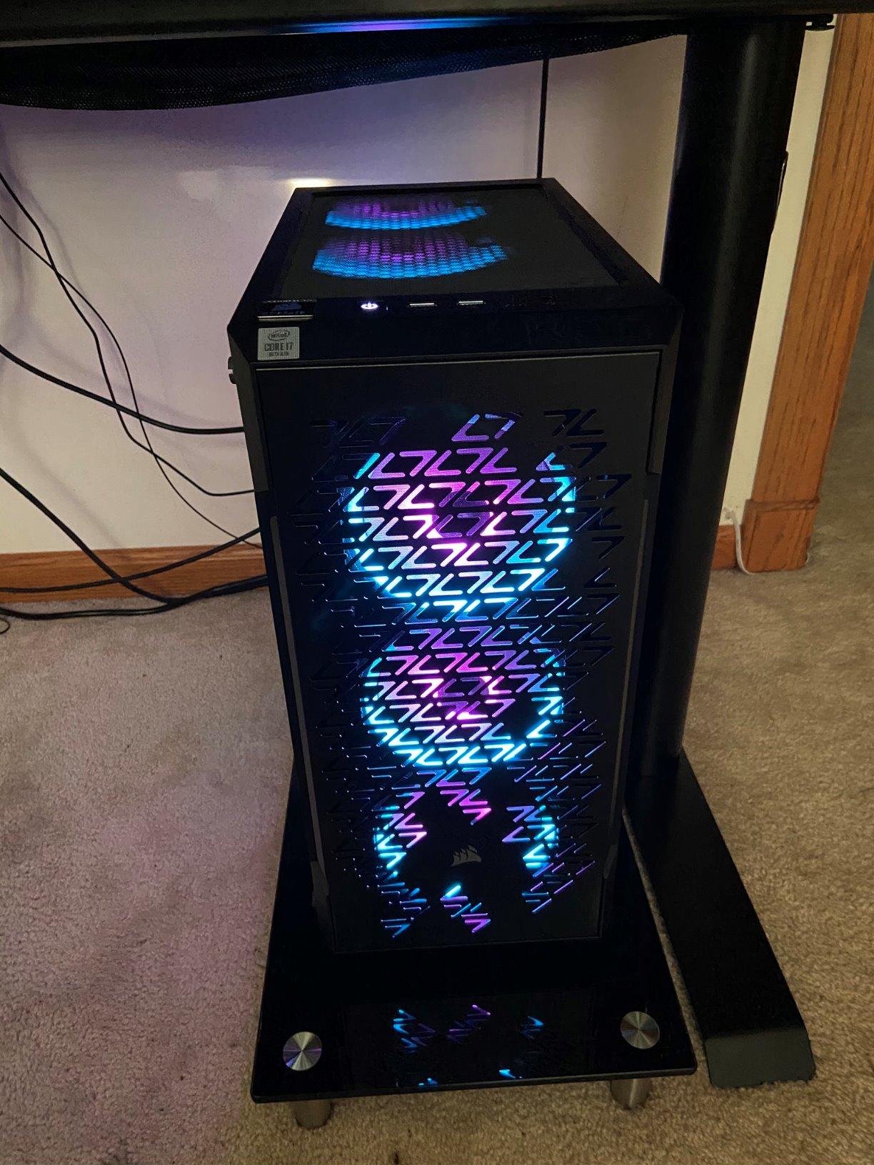Corsair iCUE 220T RGB Airflow Tempered Glass Mid-Tower Smart ATX Case - High Airflow - Three Included SP120 RGB PRO Fans - Black customer photo 2