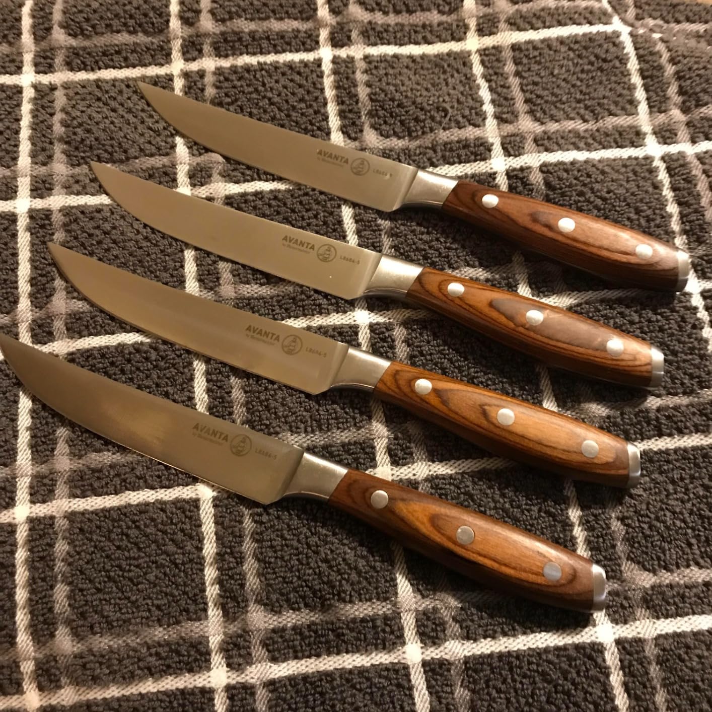 Messermeister Avanta Forged 5” Fine Edge Steak Knife Set - Pack of 2 - German X50 Stainless Steel - Rust Resistant & Easy to Maintain - 8 Steak Knives Total customer photo 1