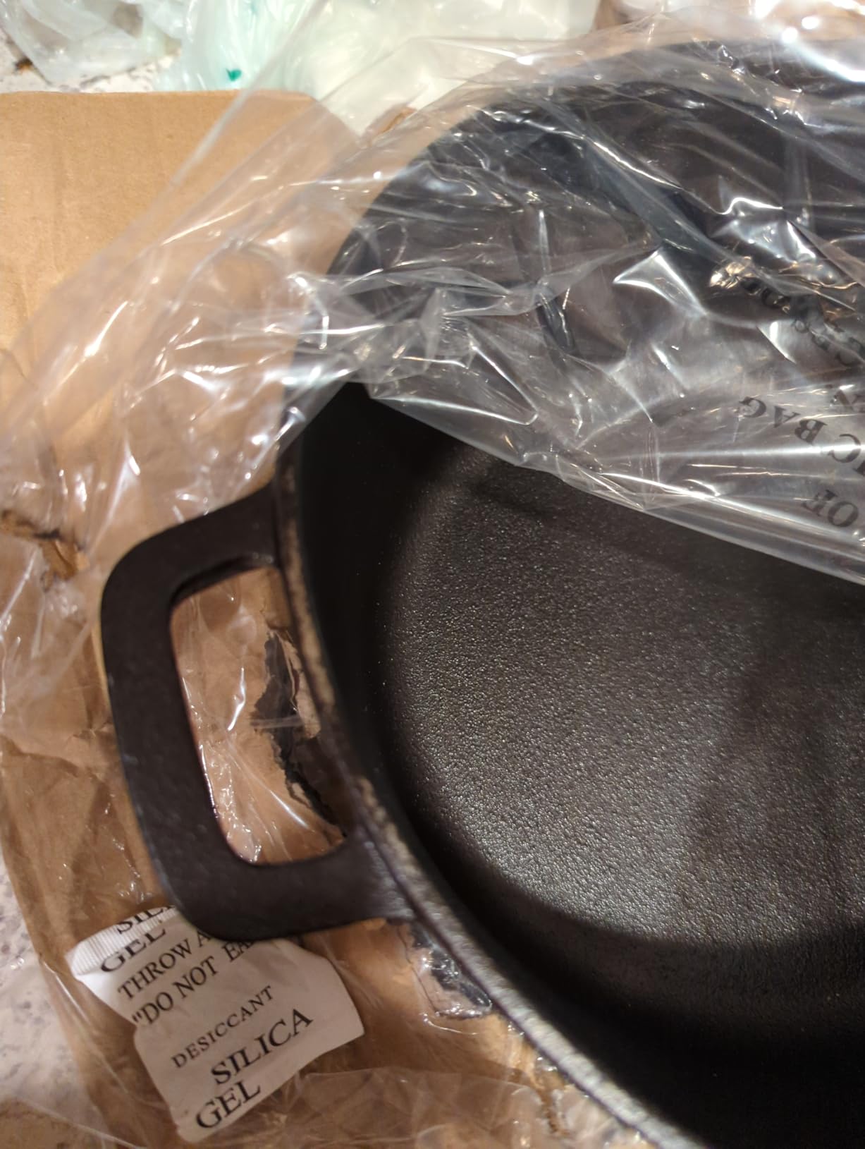 Bruntmor 8 Piece Cast Iron Cookware Set - Pre-Seasoned Pots and Pans Set with Cast Iron Skillets, Grill Pan, Dutch Oven, Pizza Pan, and Scrubber - Heavy Duty Cooking for Home Kitchen or Camping customer photo 2