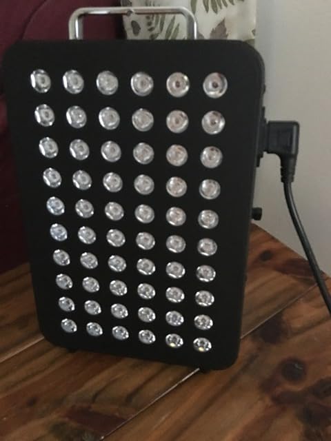 BestQool Red Light Therapy Panel, 660nm Red & 850nm Infrared Light, 105W customer photo 1