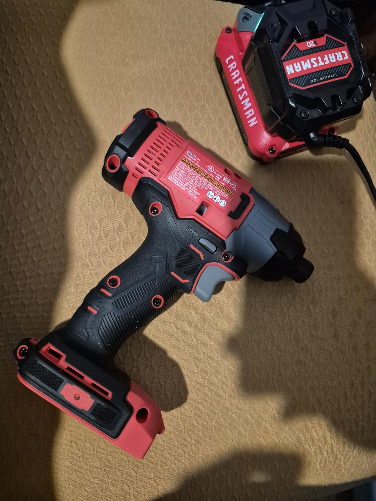 CRAFTSMAN 20V MAX Impact Driver Kit, 1/4 Inch, 2,800 RPM, LED Work light, Battery and Charger Included (CMCF800C1) customer photo 1