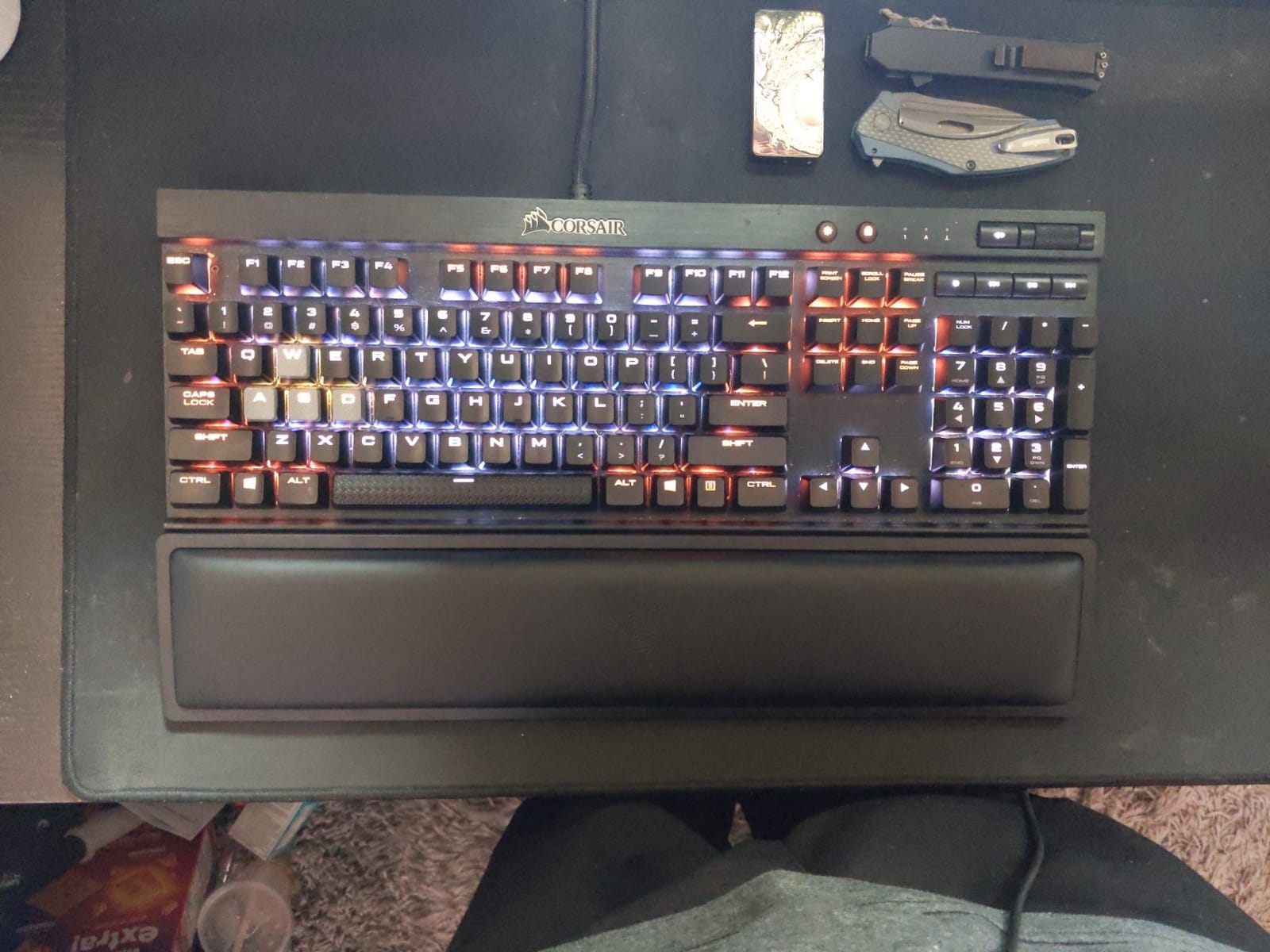 Razer Ergonomic Wrist Rest for Full-Sized Keyboards, Classic Black customer photo 2