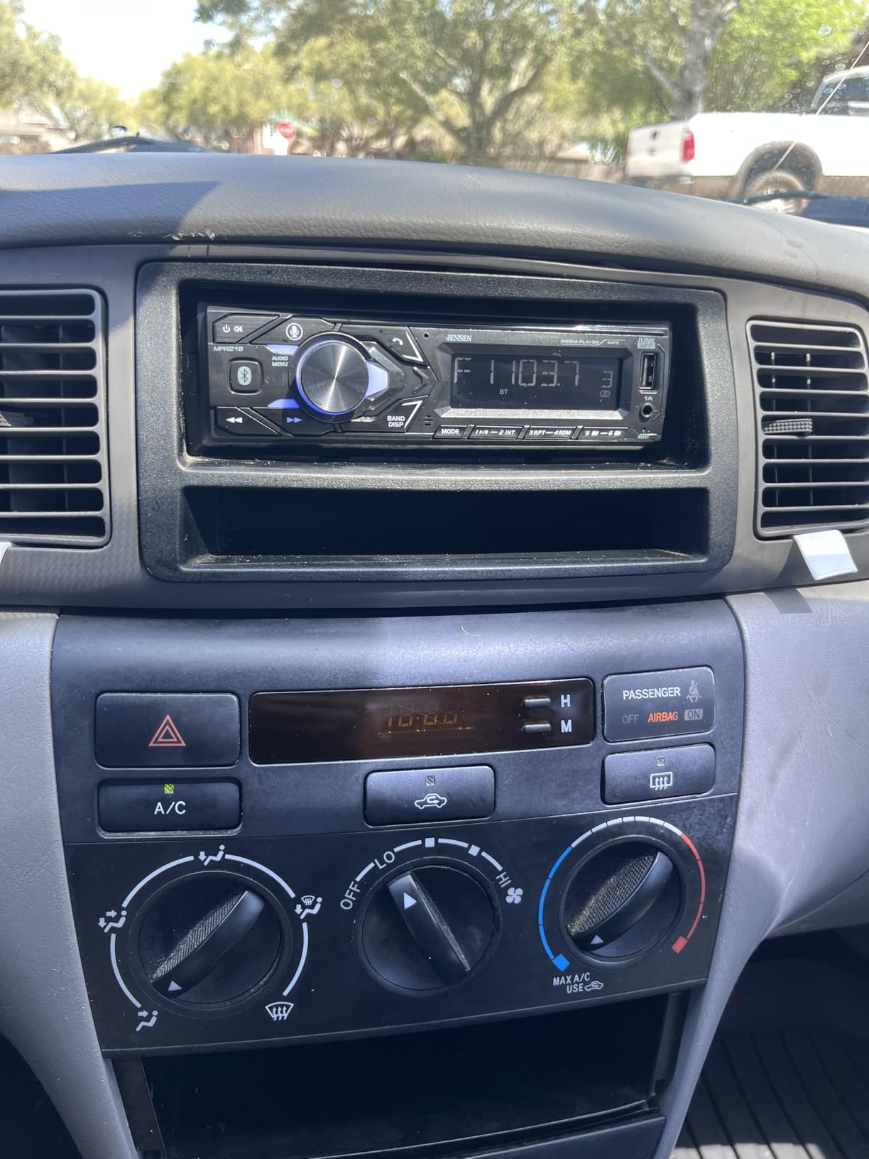 Jensen MPR210 Single DIN Bluetooth Car Stereo, Hands-Free, AM/FM, USB | Bluetooth hands-free calling and streaming, push-to-talk assistant, USB playback and charging customer photo 2