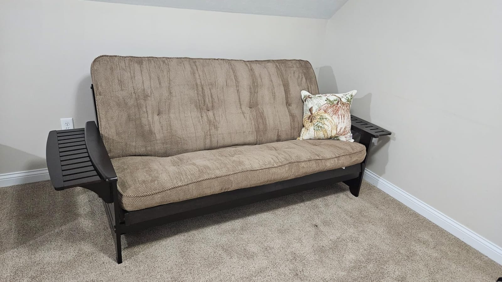 Kodiak Furniture 75