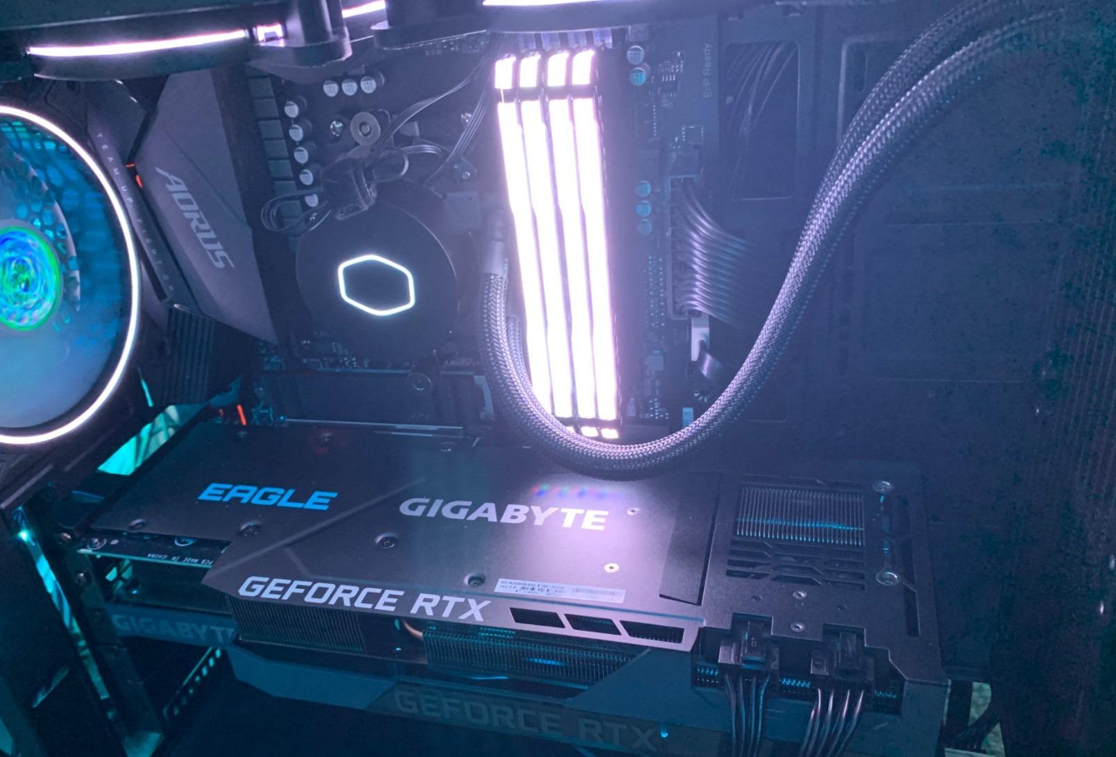 CoolerMaster MasterLiquid ML240L RGB V2, Close-Loop AIO CPU Liquid Cooler, Gen3 Dual Chamber Pump, 240mm Radiator, SickleFlow 120 PWM ARGB, AMD Ryzen AM5/AM4, Intel LGA1700/1200 (MLW-D24M-A18PC-R2) customer photo 2