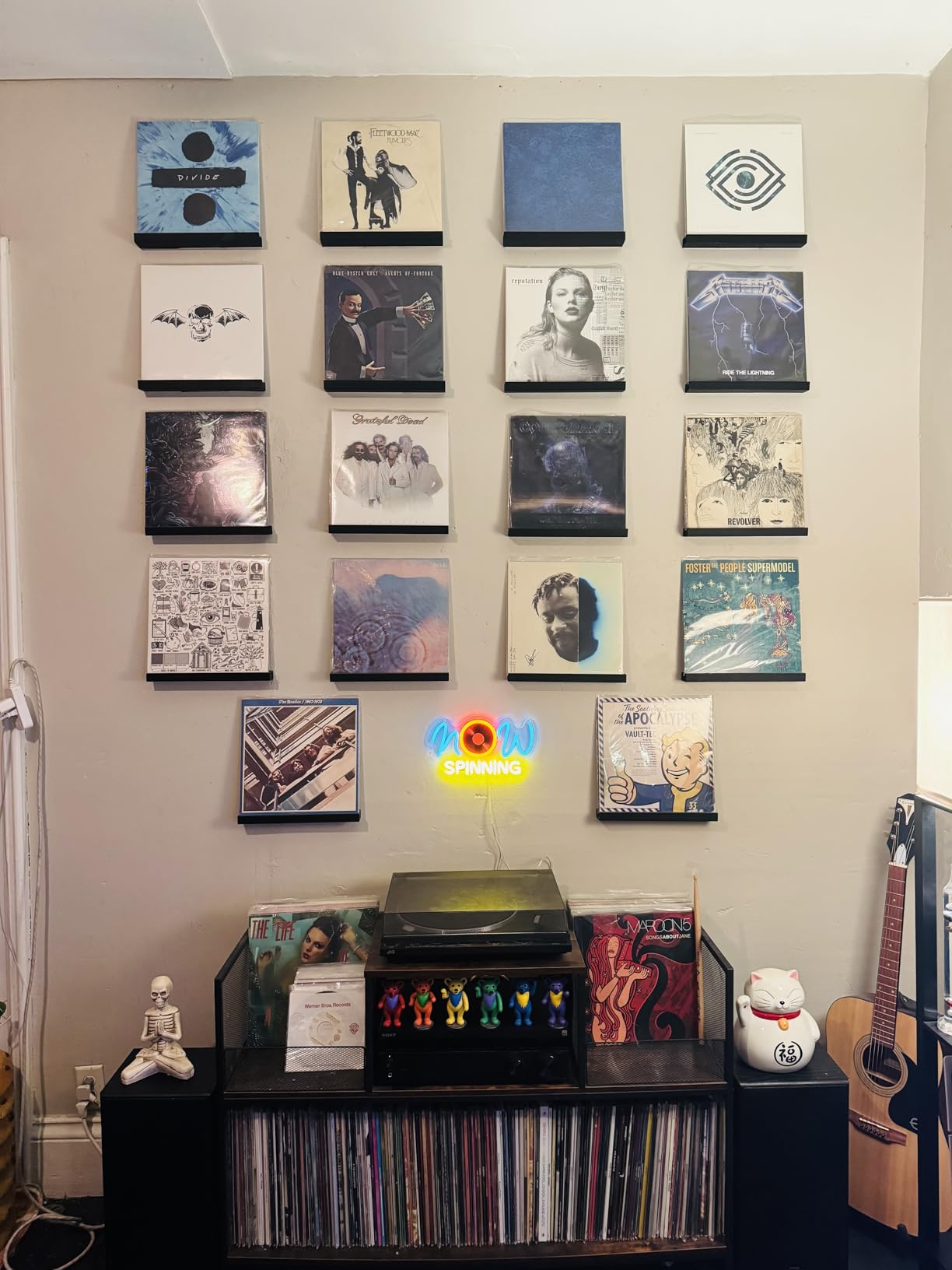 Ilyapa Vinyl Wall Mount Floating Record Shelves- 6 Pack, Espresso Wood customer photo 2