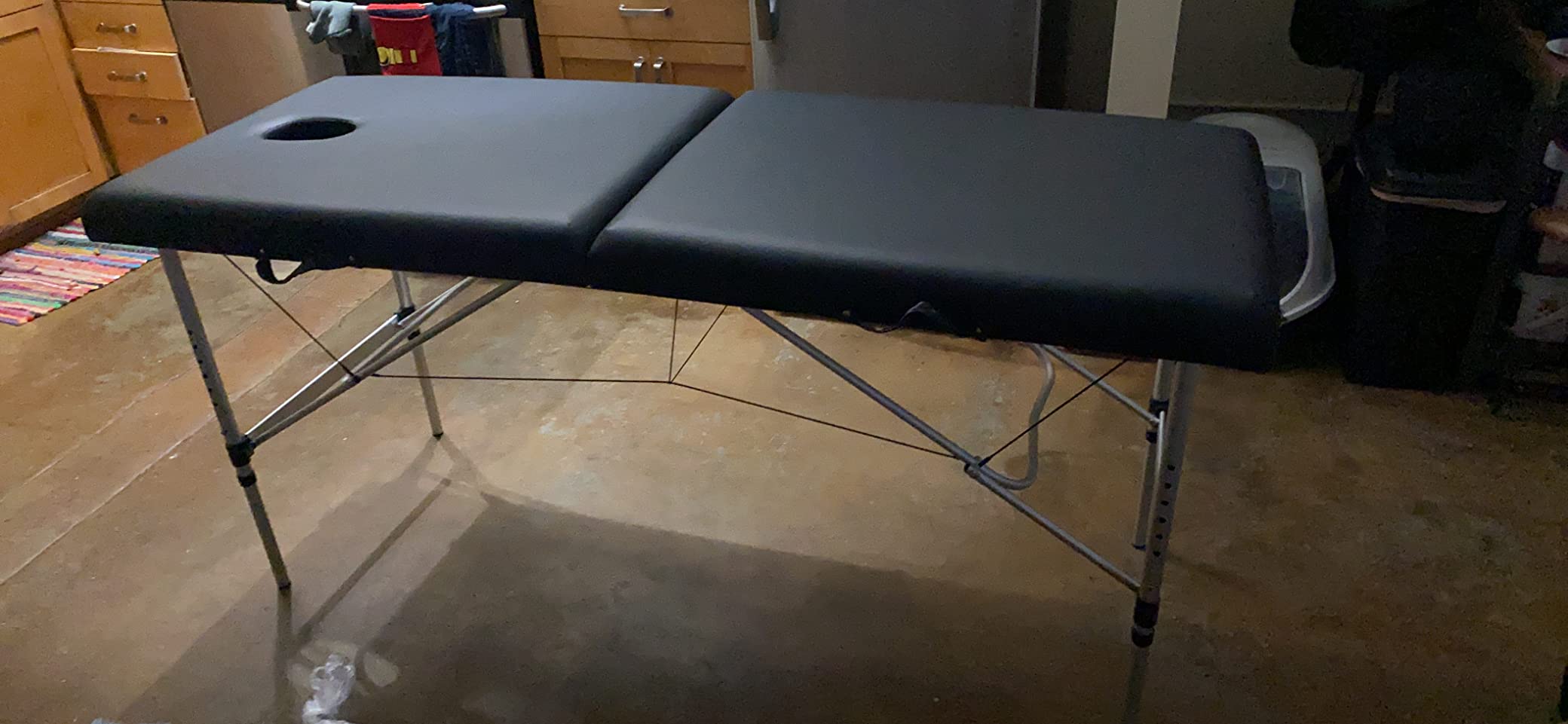 Yaheetech Portable Massage Table Foldable, Adjustable Salon Lash Bed, Black customer photo 2