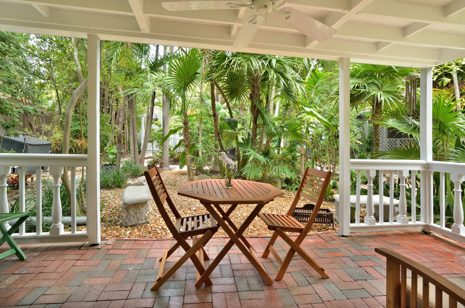 Sunnydaze Meranti Wood Folding Outdoor Table with Umbrella Hole, Octagon customer photo 1