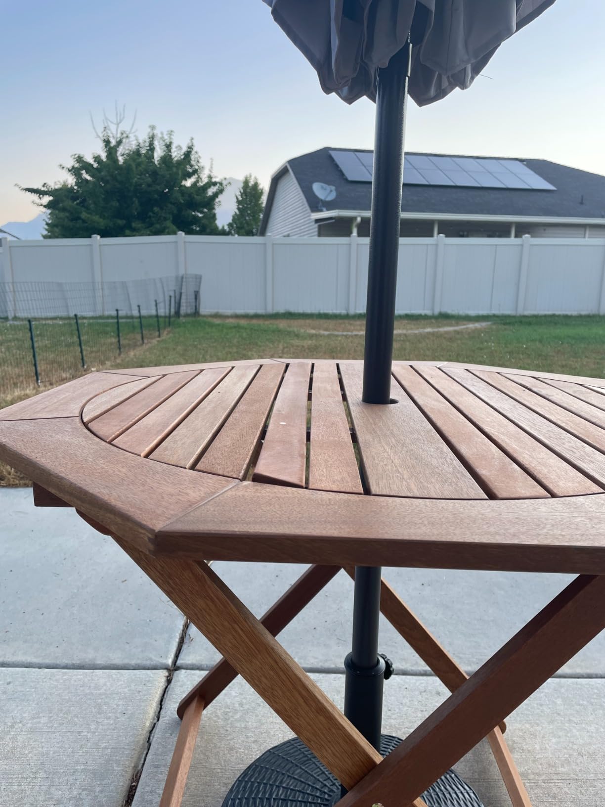 Sunnydaze Meranti Wood Folding Outdoor Table with Umbrella Hole, Octagon customer photo 2