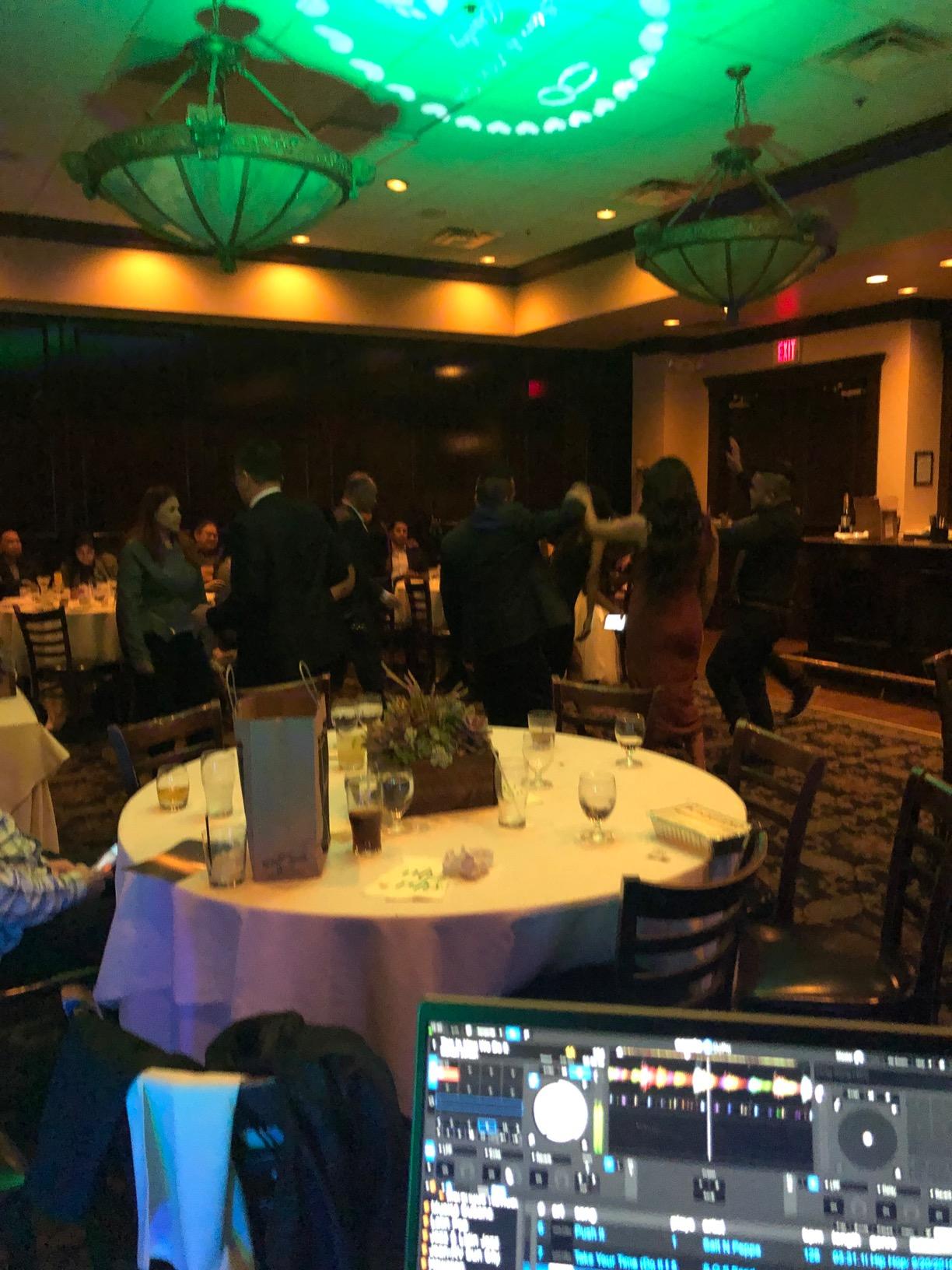 U`King 36W Wireless Uplights, 18 RGB Stage Lights, Rechargeable Par Lights with DMX512 & Sound-Activated Mode, LED Par Can for Party Event Wedding Show, 4 Pack customer photo 1