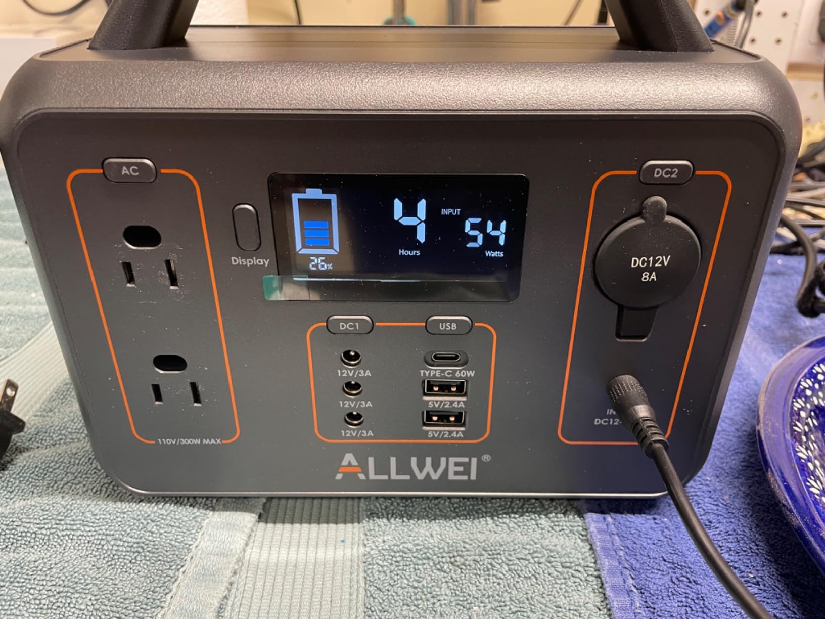ALLWEI Portable Power Station 300W, 256Wh Solar Generator LiFePO4 Battery customer photo 2