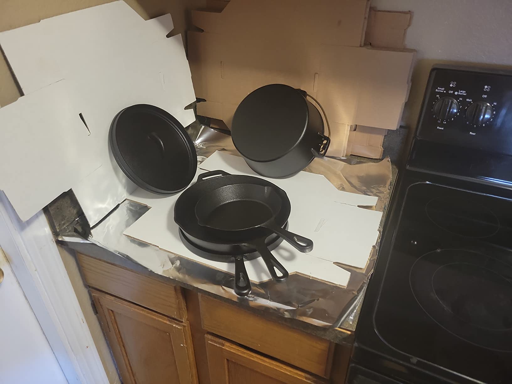 MegaChef Assorted Pre-Seasoned OVEN SAFE, Cast Iron Cookware Set, 5 Piece, Black customer photo 1