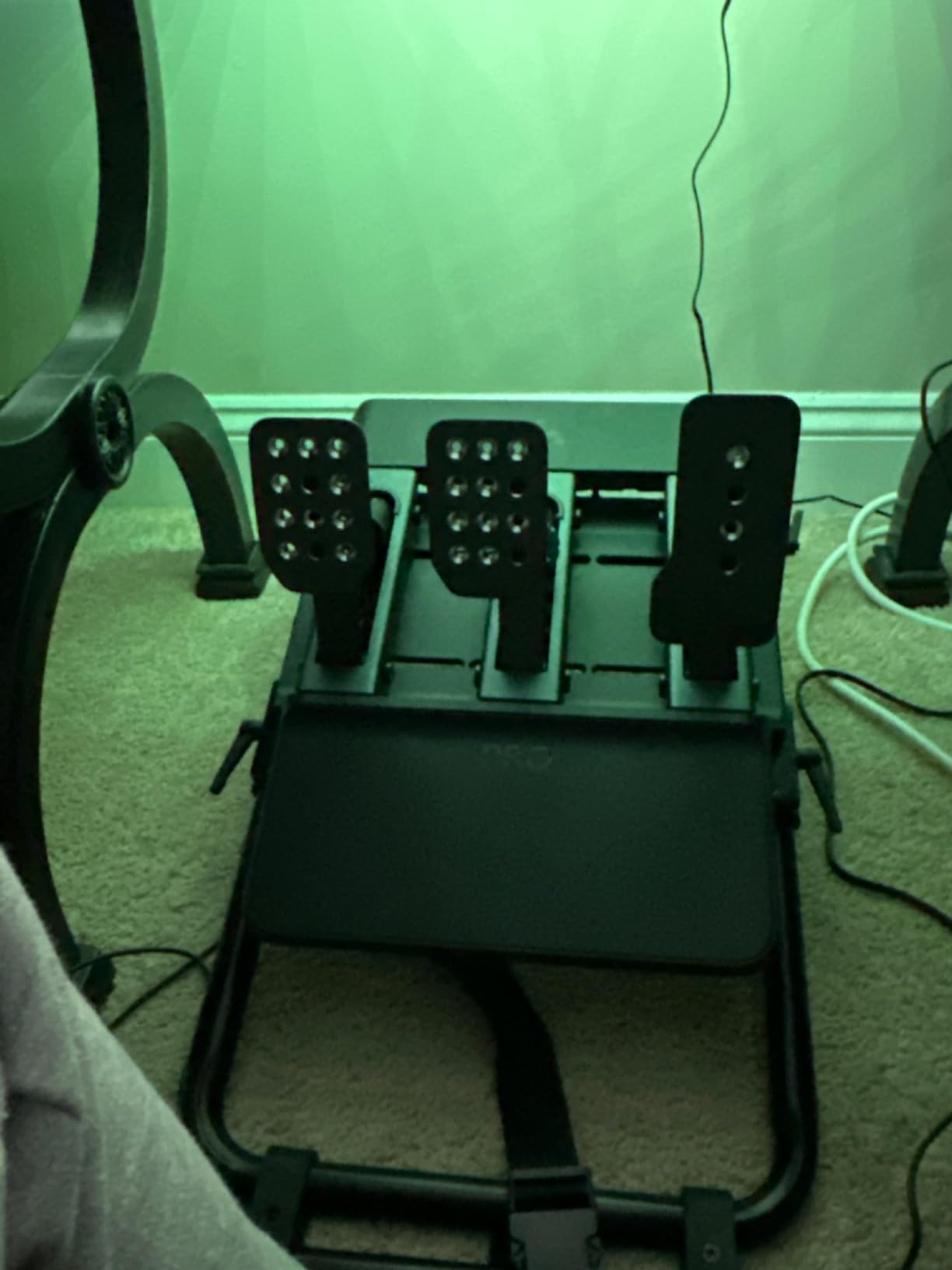 Logitech G PRO Racing Pedals Simulator with 100kg Load Cell Brake customer photo 1