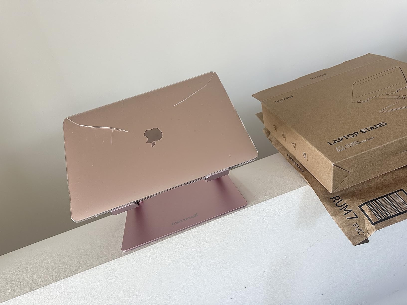 Lamicall Aluminum Laptop Stand for Desk for MacBook Air Pro Neo 10-17.3'' customer photo 2