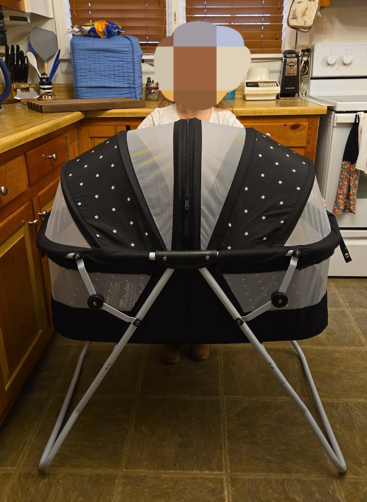 Dream On Me Karley Portable Infant Bassinet, Double Mesh Canopy, Cool Grey customer photo 1
