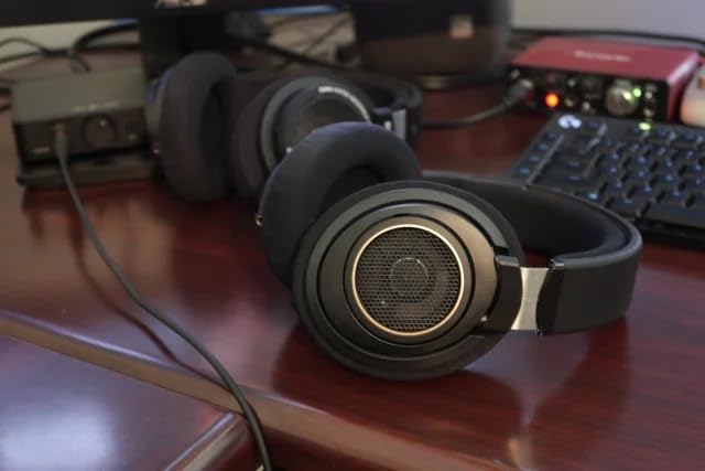 PHILIPS Over The Ear Studio Headphones for Recording Open Back Gaming Headset with Microphone Studio Monitor Headphones for PC DJ Music Piano Guitar with Detachable Mic and Audio Jack SHP9600MB customer photo 1
