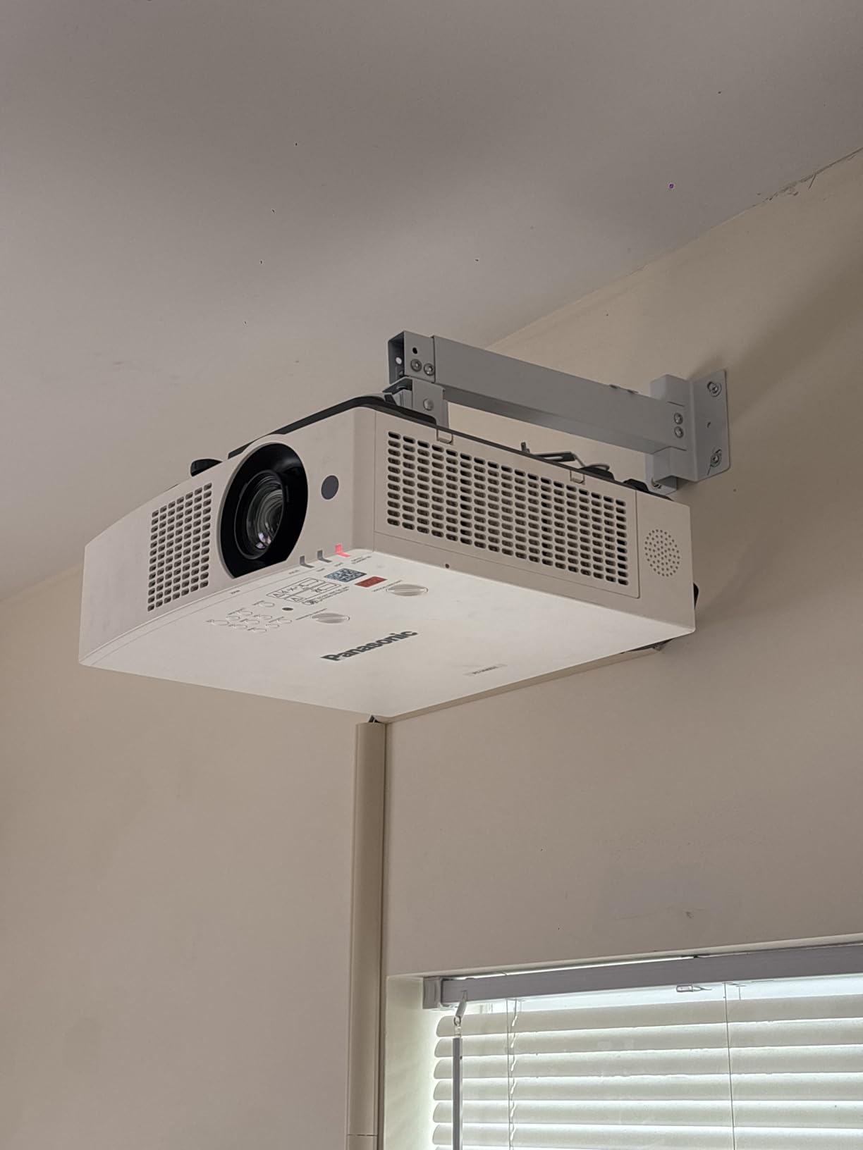 Projector Ceiling/Wall Mount White, Low Profile Universal Projector Holder/Bracket/Hanger Kit with Extendable Arm, Adjustable Height Pole Drop Ceiling Quick Release for Epson Optoma Benq customer photo 1