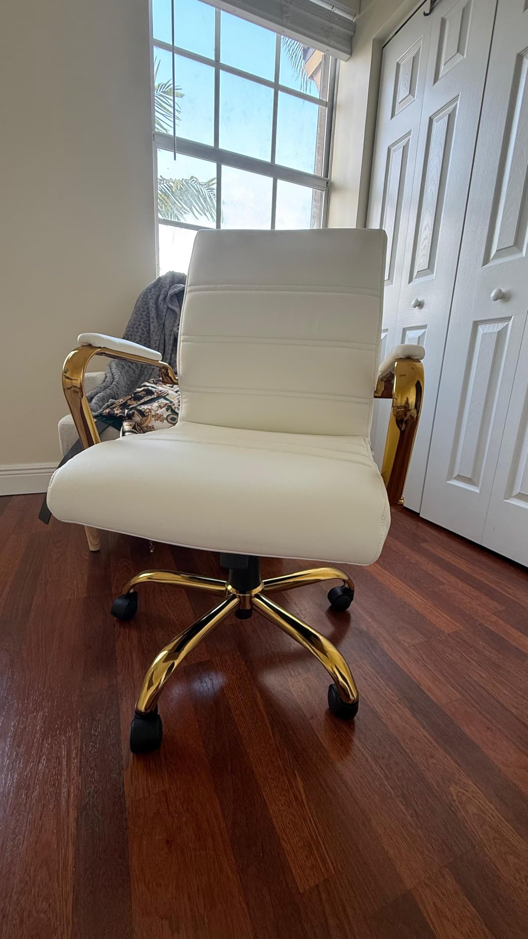Flash Furniture Mid-Back LeatherSoft Executive Office Chair, Brown/Black customer photo 2